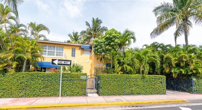 Building Photo - 8200 Harding Ave