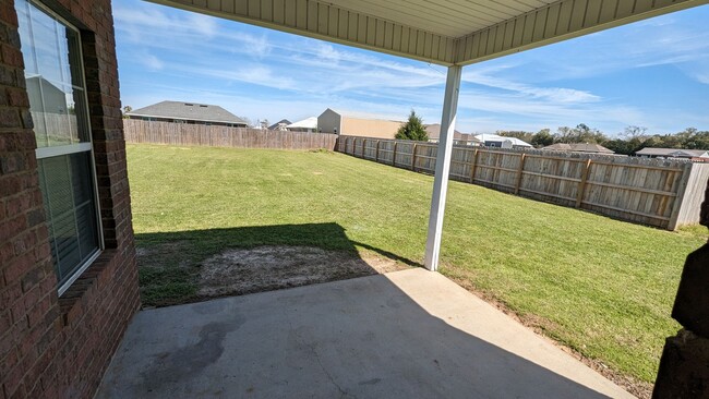 Building Photo - 3 BED 2 BATH located in Elberta