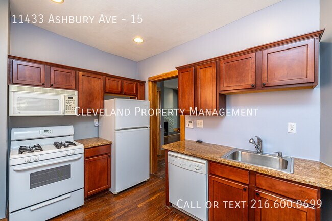 Building Photo - 11433 Ashbury Ave