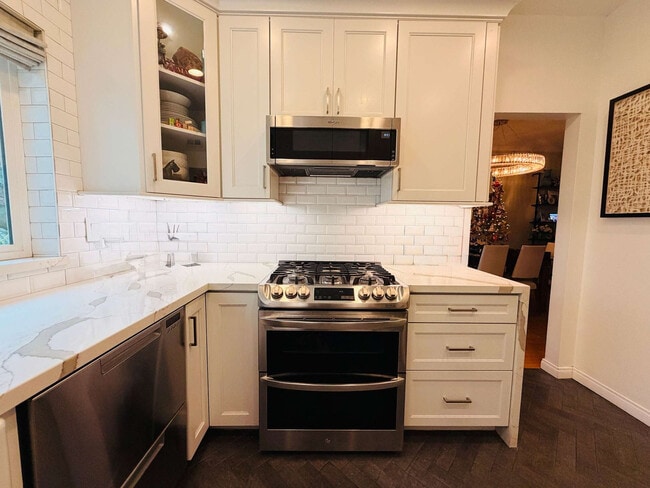 Building Photo - 1313 Washington St