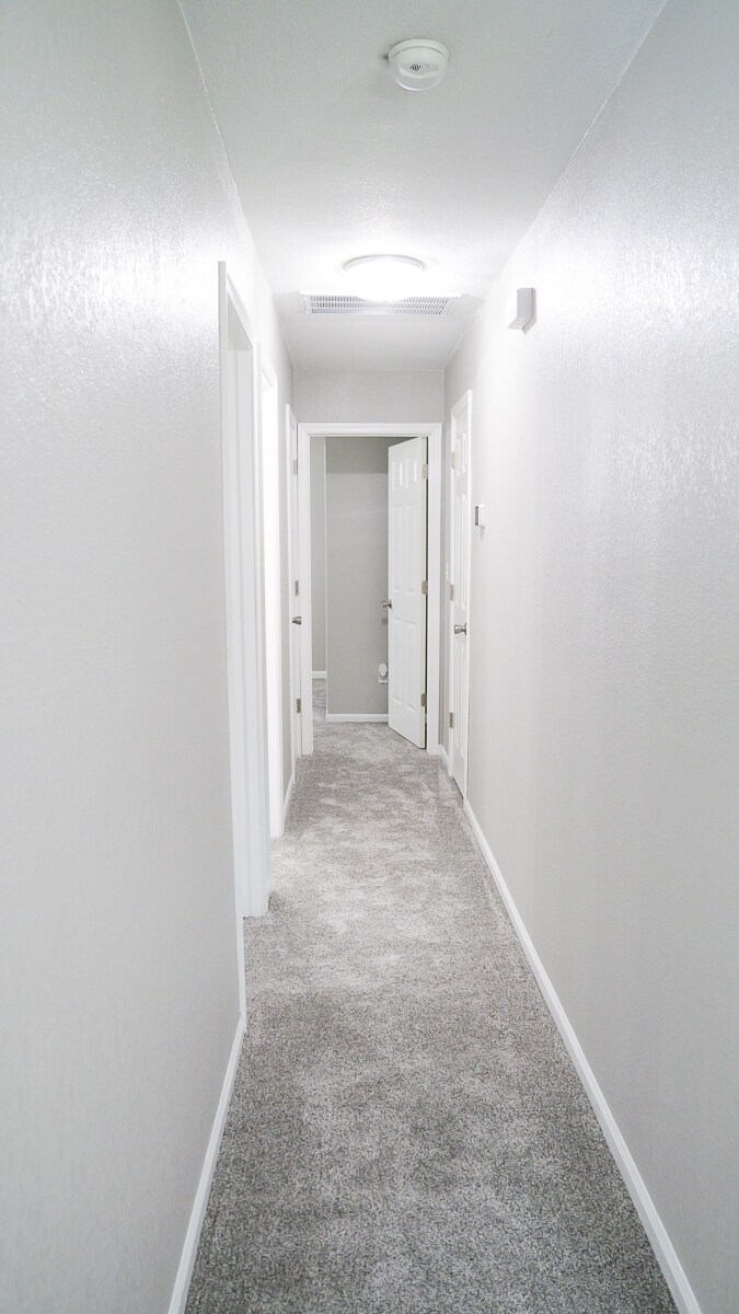 Building Photo - 6021 Camellia Dr