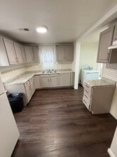 Building Photo - 1226 Pleasant Acres Dr