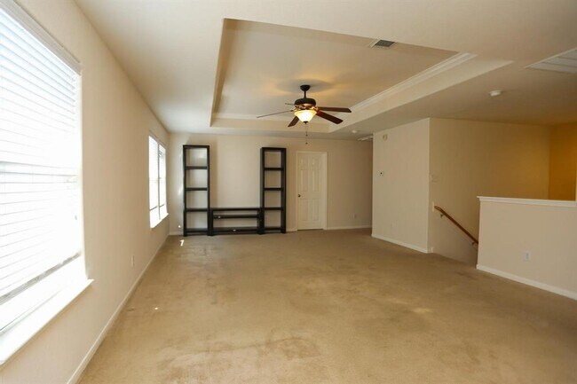 Building Photo - 422 New Hope Ln
