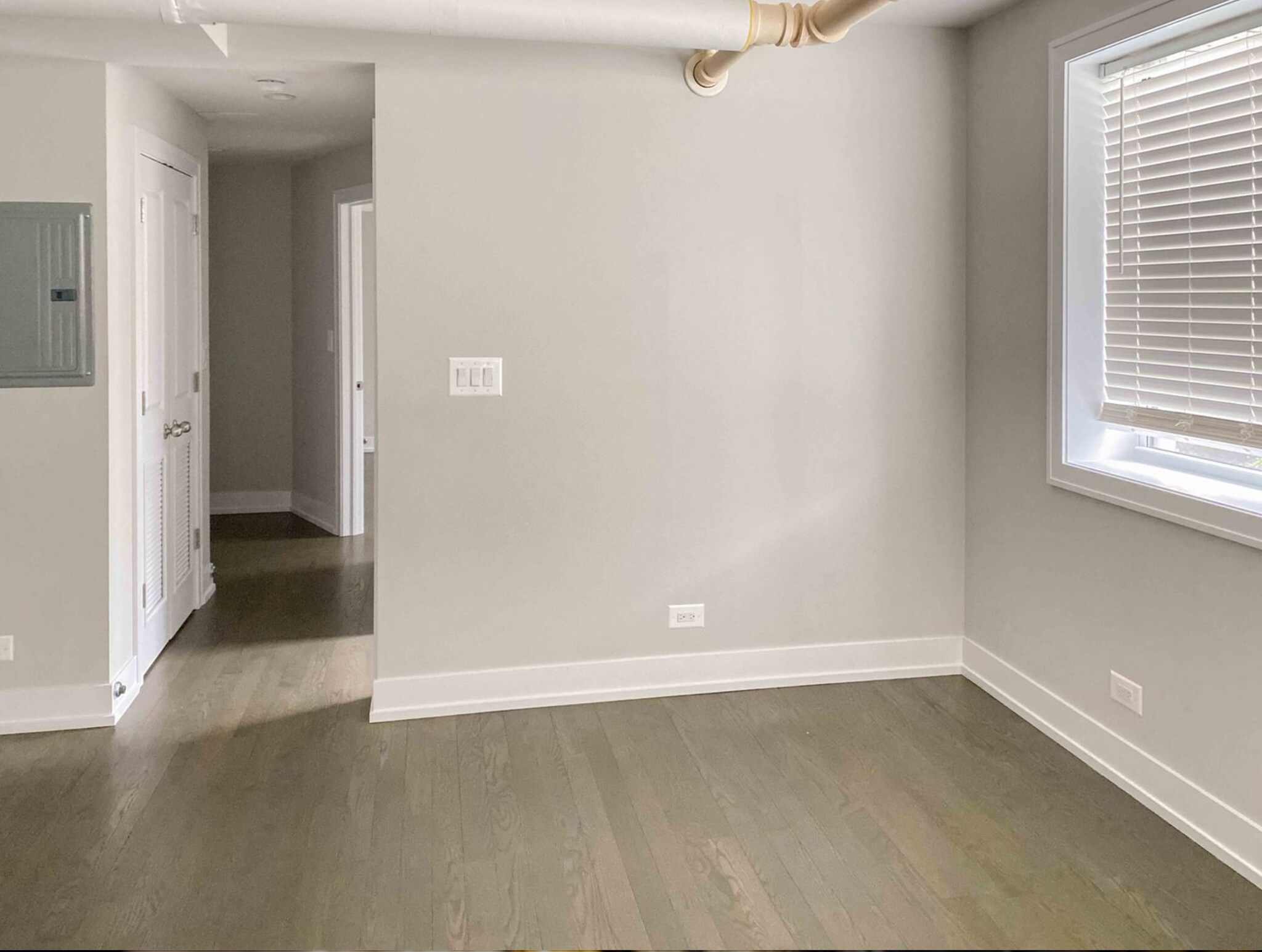 Building Photo - 1813 W Winona St