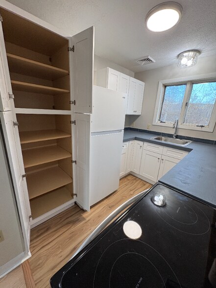 Building Photo - 26 Hadley Rd