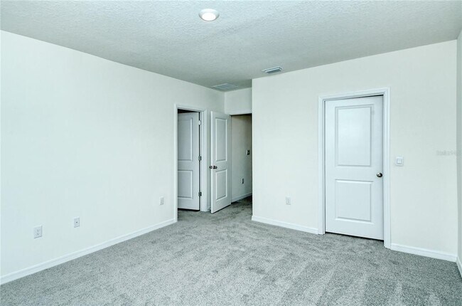 Building Photo - 11419 Planetree Pl