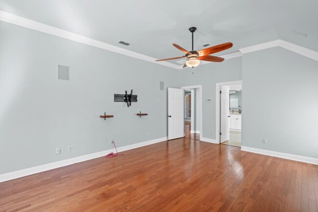 Building Photo - 10605 Coreopsis Dr