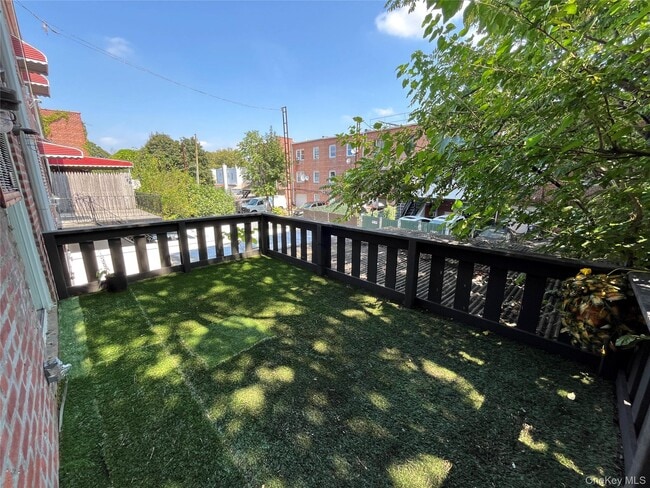 Building Photo - 2077 E 54th St