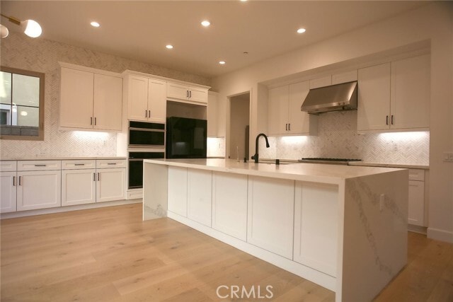 Building Photo - 204 Sutters