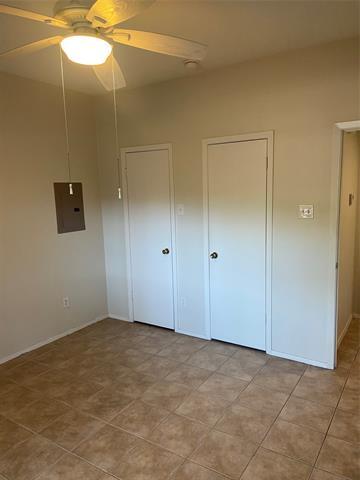 Building Photo - 8601 Park Ln