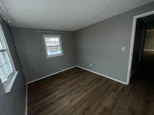 Building Photo - 3535 Paris Blvd