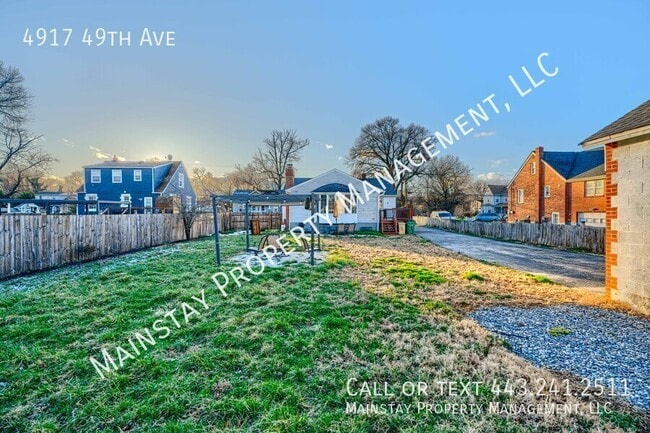 Building Photo - 4917 49th Ave