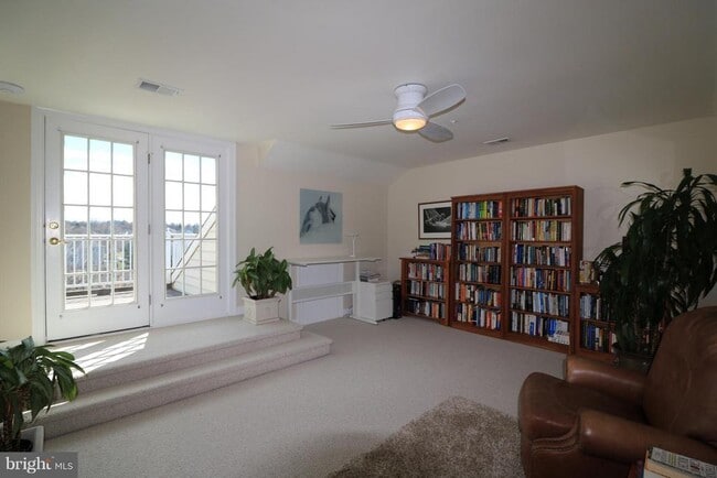 Building Photo - 13539 Flowerfield Dr