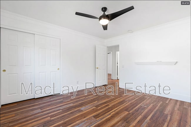 Building Photo - 395 W Sagebrush St
