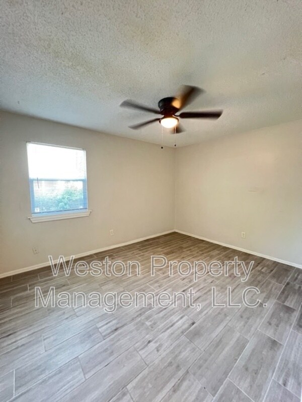 Building Photo - 6032 Northwest Expy