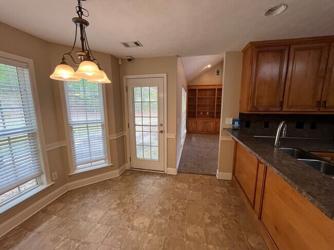 Building Photo - Welcome to the Broadfield Subdivision !! A Place to Call Home.