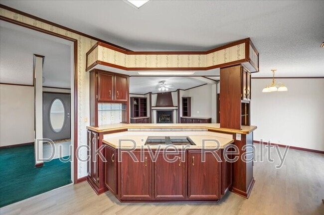 Building Photo - 2588 Johnson Creek Rd