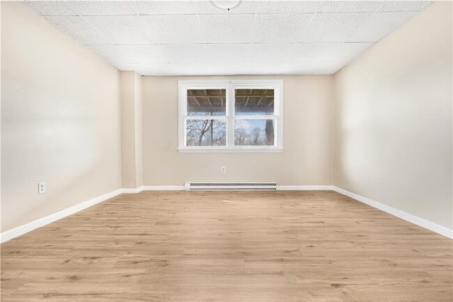 Building Photo - 3421 Pawtucket Ave