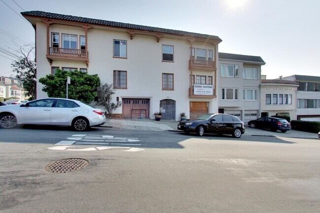 Building Photo - 2300 22nd Ave