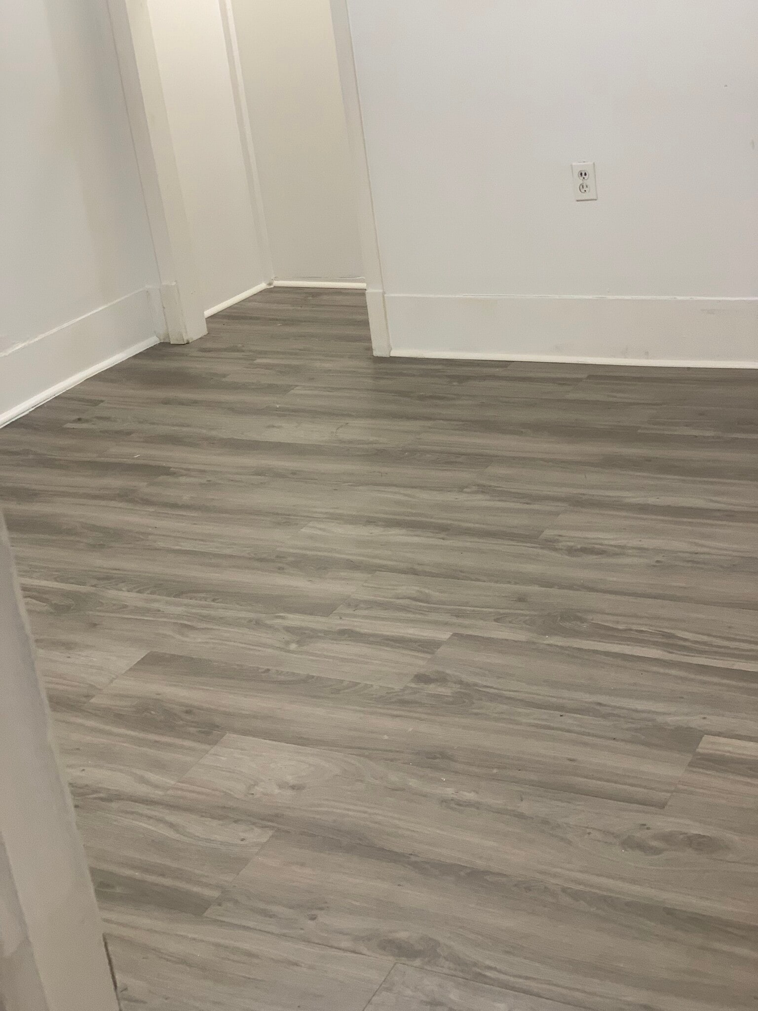 Building Photo - 311 Lee St W