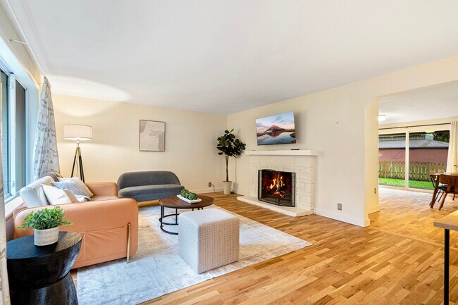 Building Photo - 11641 204th Ave NE