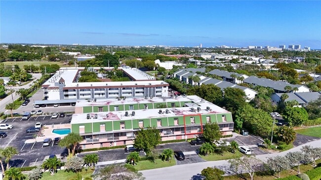 Building Photo - 1100 SE 4th Ave