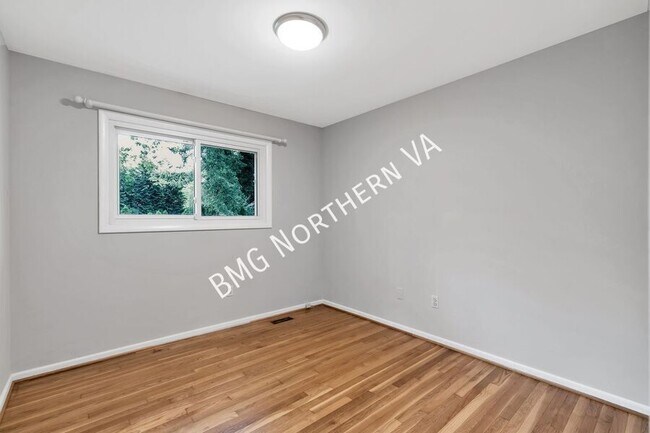 Building Photo - 8316 Carnegie Dr