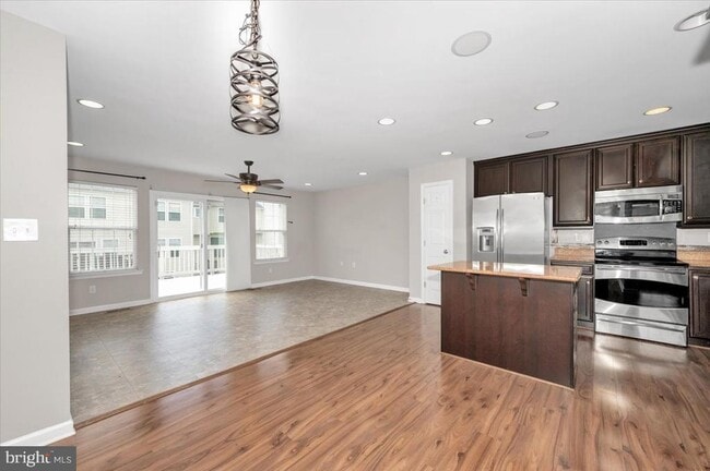 Building Photo - 7 New Gate Ct