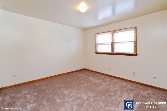 Building Photo - 1551 Sibley Blvd