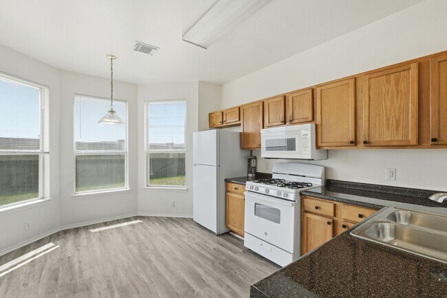 Building Photo - 2849 Southampton Way