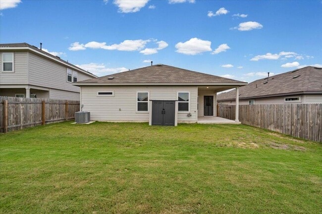 Building Photo - 20221 Heinrich Ln