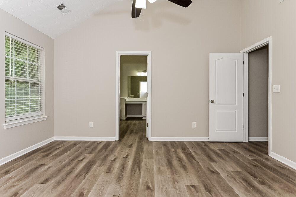 Building Photo - 7423 Garnet Dr