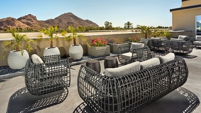 Building Photo - 4900 N 44th St