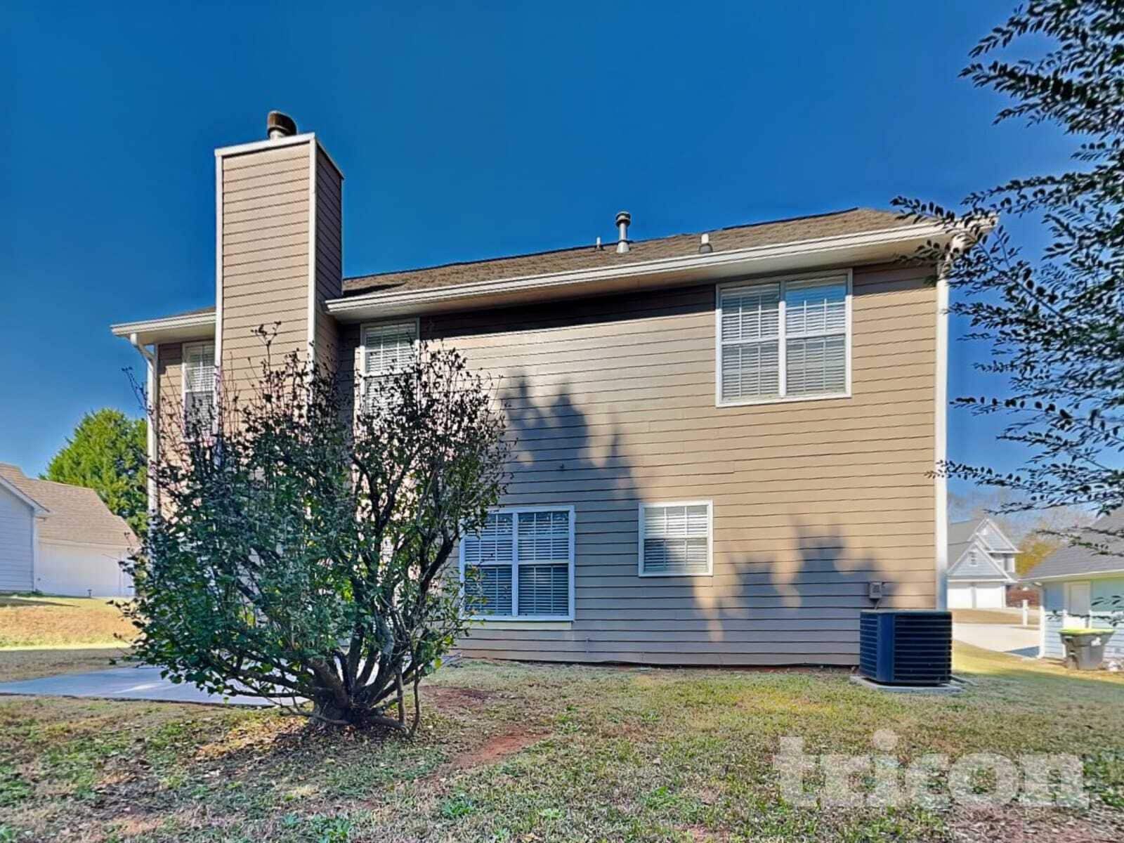 Building Photo - 140 N Greenfield Cir