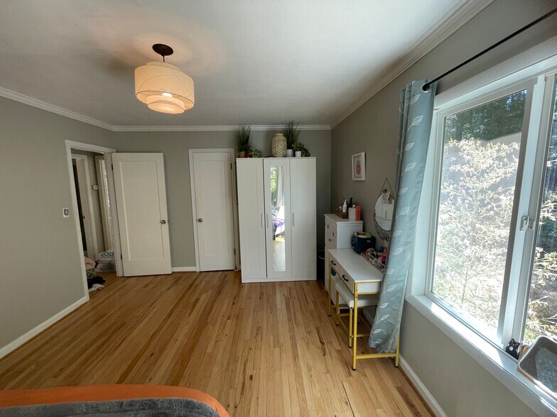 bedroom 1 - 4017 SW Fairvale Dr