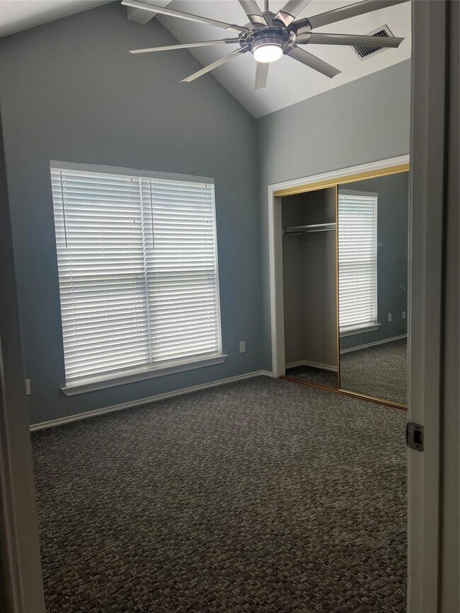 Building Photo - 6201 Baymar Ln