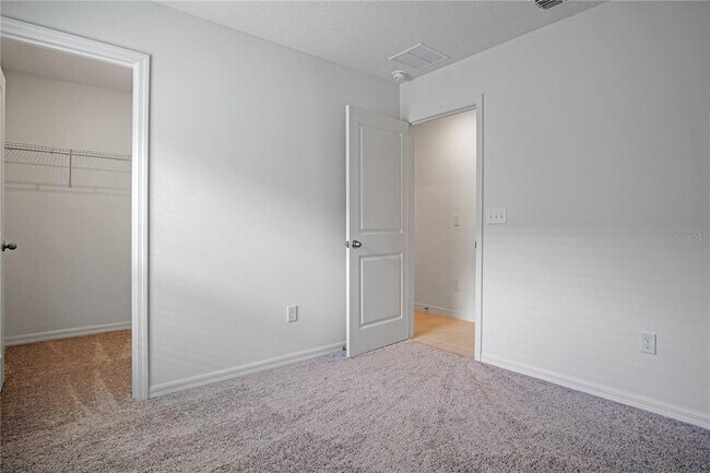 Building Photo - 2906 Lavanda Dr