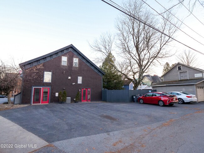Building Photo - 99 Woodlawn Ave