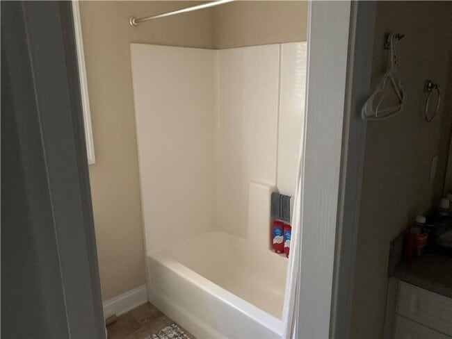 Building Photo - Eagles Landing 4 Bedroom/4 Bath condo Available for Fall 2026!!