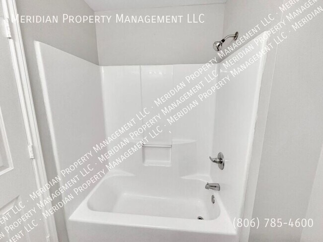 Building Photo - 531 N. Clinton-