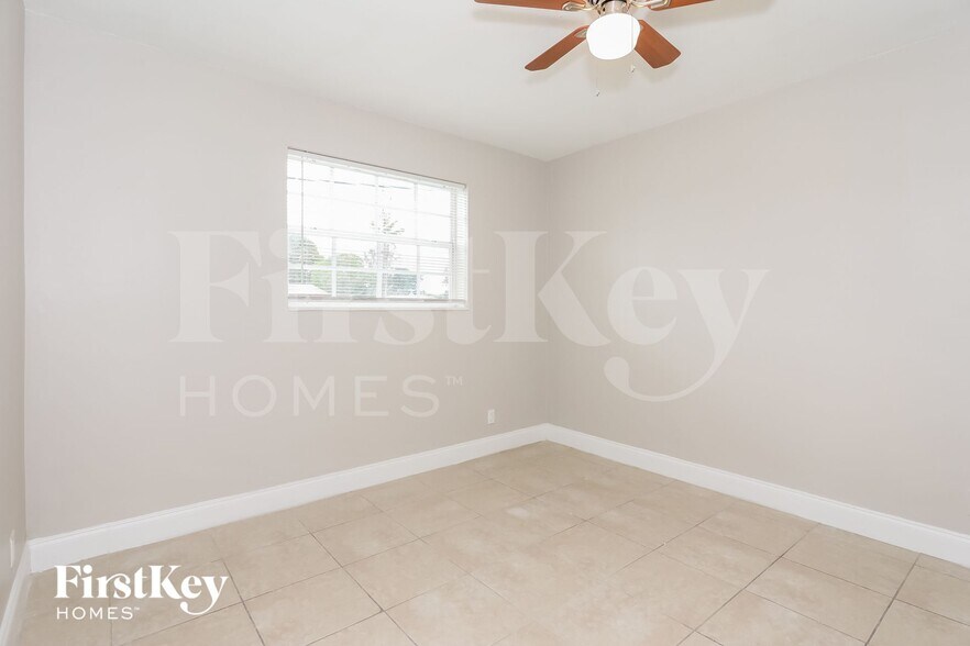 Building Photo - 6331 Southgate Blvd