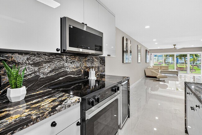 Building Photo - 3351 Spanish Trail