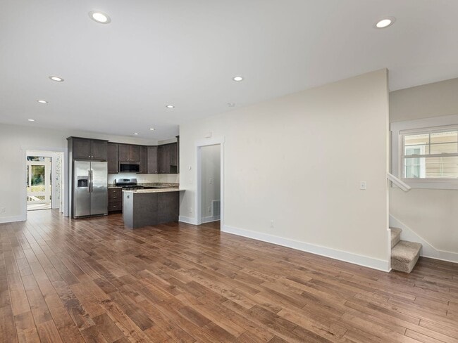 Building Photo - Darling Woodfin House