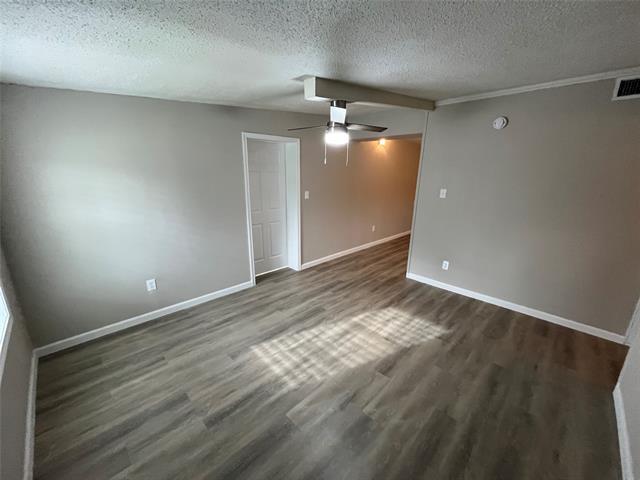 Building Photo - 917 Garden Dr