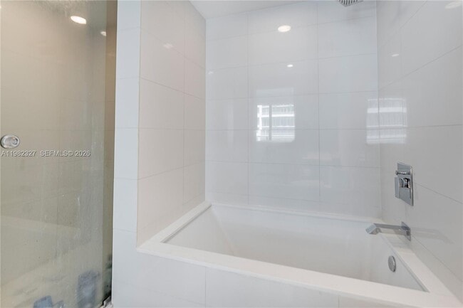 Building Photo - 1300 S Miami Ave