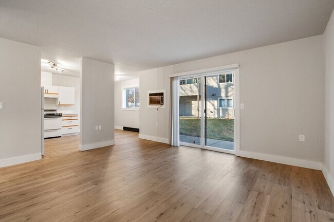 Primary Photo - 10820 E 3rd Ave