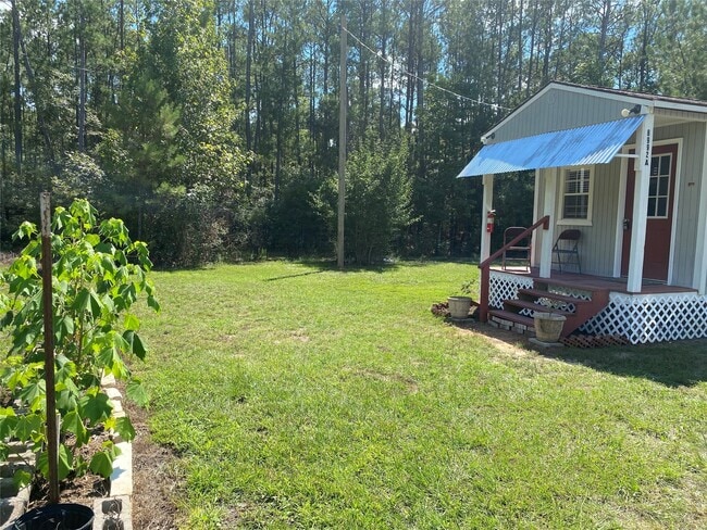 Building Photo - 8992 Greenwood Dr