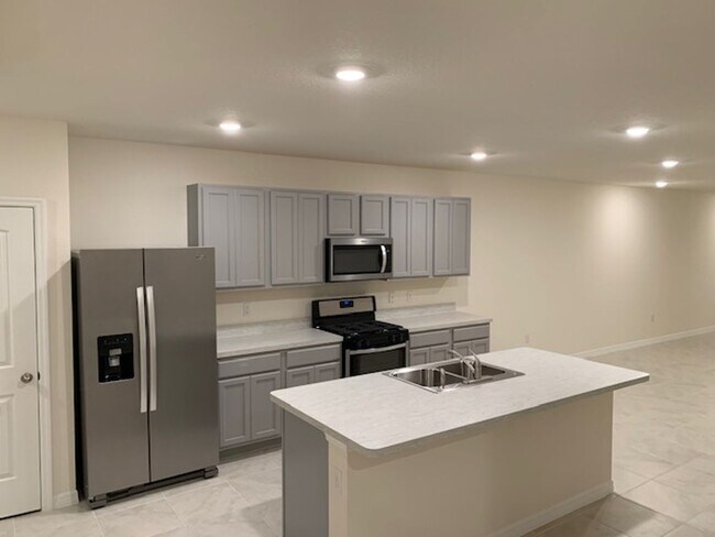 Building Photo - 20007 Royal Tern Ct
