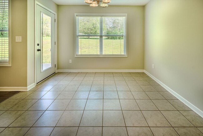 Building Photo - 77 Gray Field Ct