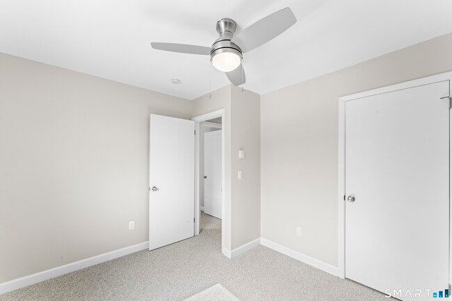 Building Photo - 24 Glenwood Ave